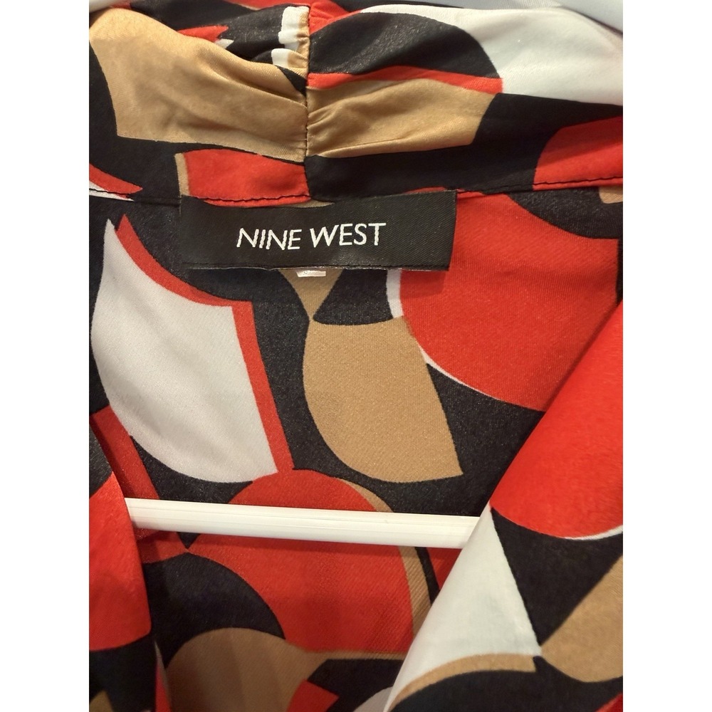 Nine West Tie Neck Shell Top Red Tan Black Mod Geometric Print Size L New
